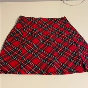 BRANDY MELVILLE SKIRT